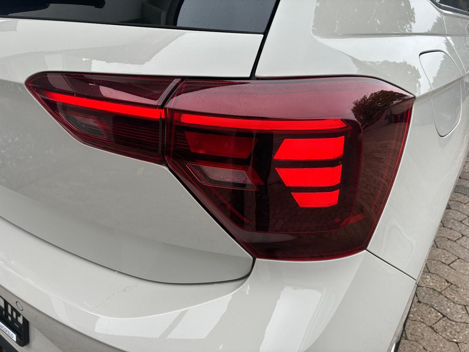 Volkswagen Polo 2022 г. Серый, пробег 39990 км