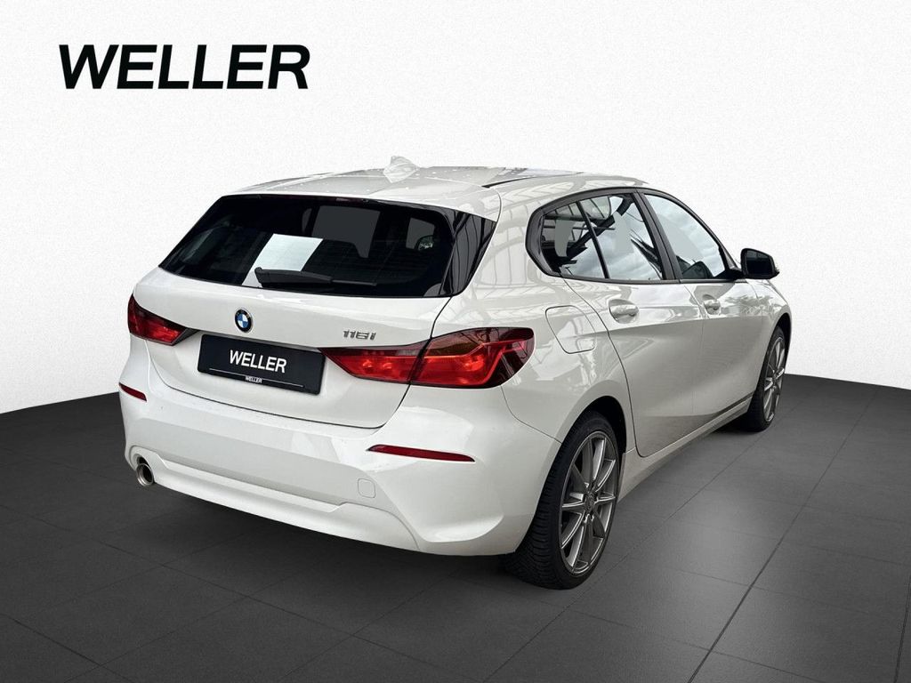 BMW 116 2023 г. Белый, пробег 39284 км