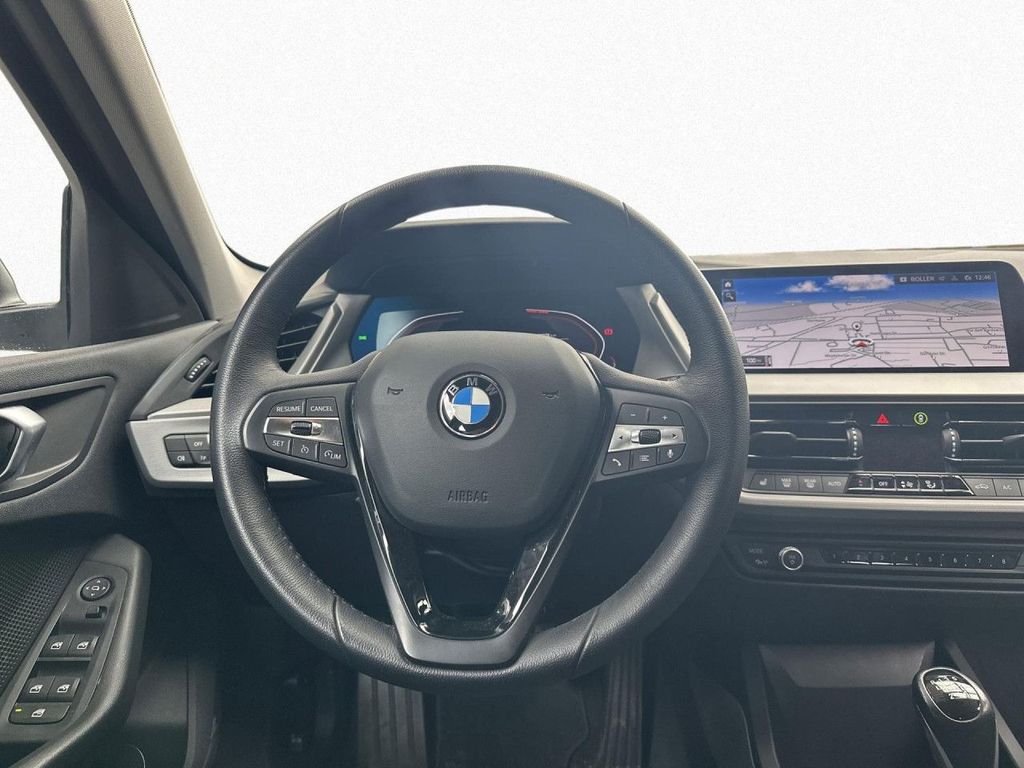 BMW 116 2023 г. Белый, пробег 39284 км