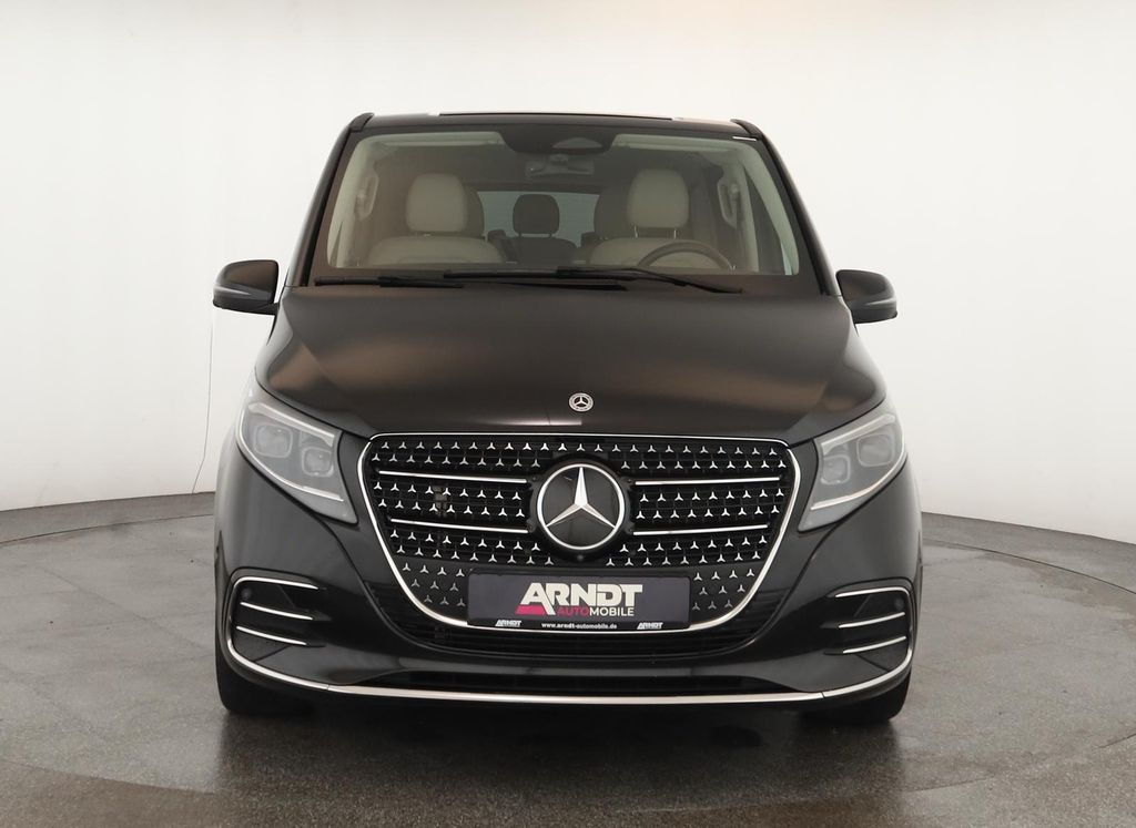 Mercedes-Benz V 300 2024 г. Чёрный, пробег 52600 км
