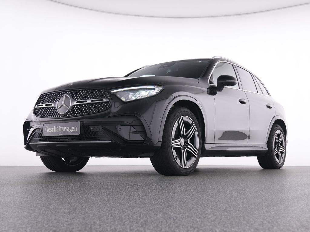 Mercedes-Benz GLC 220 2026 г. Чёрный, пробег 10307 км