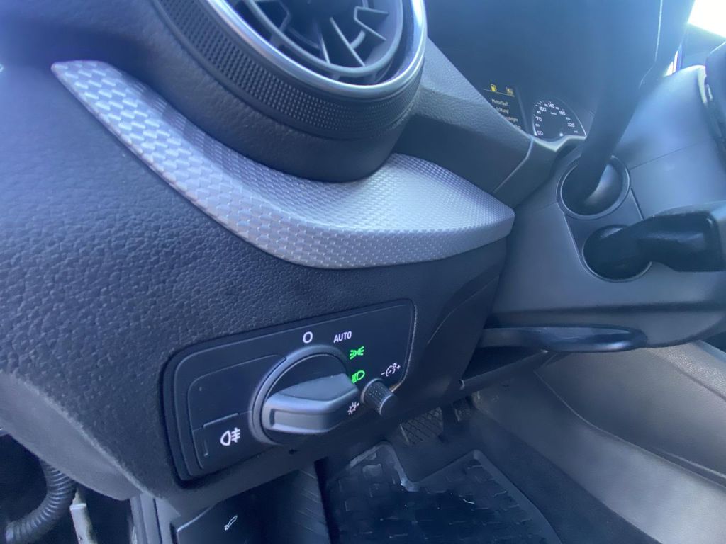 Audi Q2 2023 г. Чёрный, пробег 41379 км