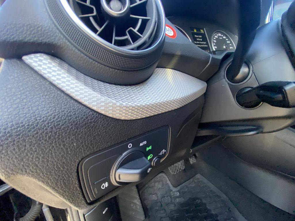 Audi Q2 2023 г. Чёрный, пробег 44190 км
