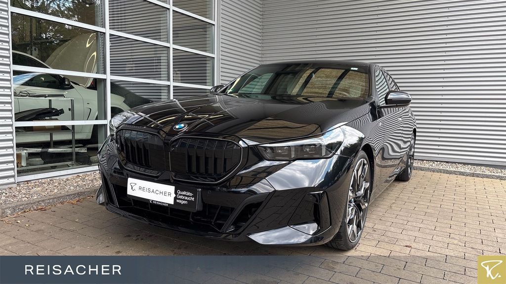 BMW 520 2024 г. Чёрный, пробег 24106 км