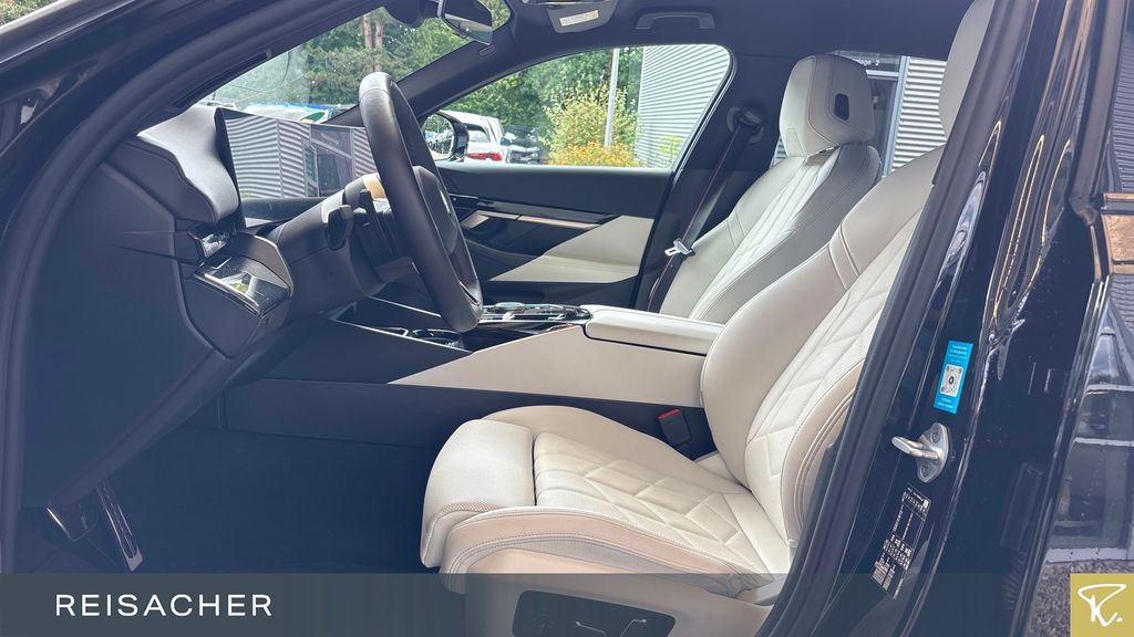 BMW 520 2024 г. Чёрный, пробег 24106 км