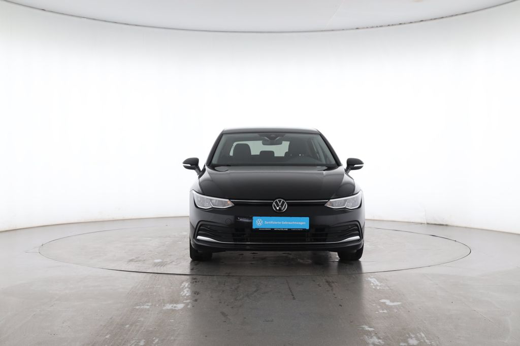 Volkswagen Golf 2024 г. Чёрный, пробег 48863 км