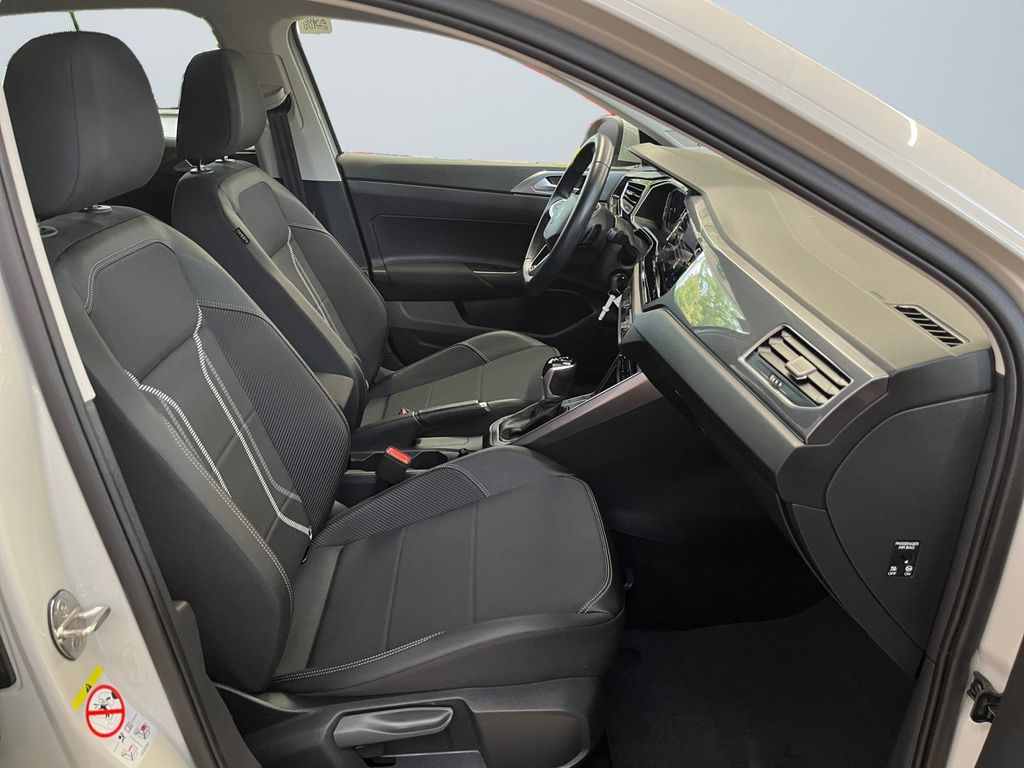 Volkswagen Taigo 2022 г. Серый, пробег 42933 км
