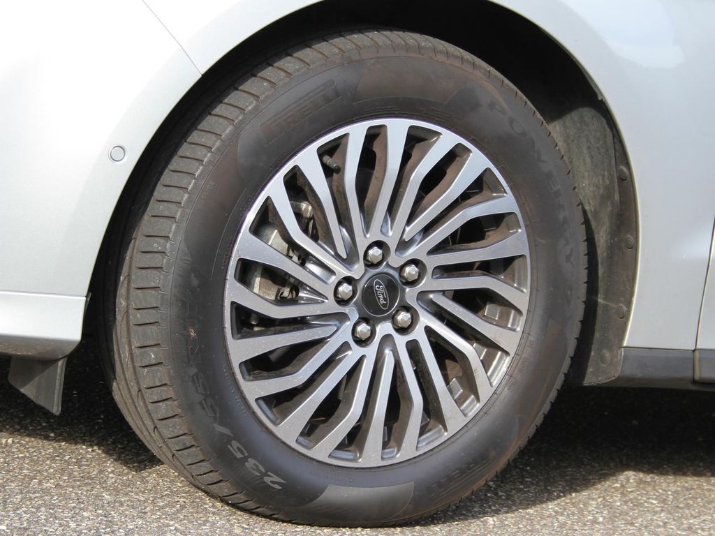 Ford Galaxy 2022 г. Серебристый, пробег 51900 км