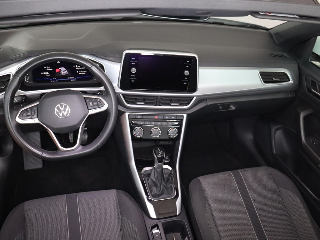 Volkswagen T-Roc 2022 г. Белый, пробег 38027 км