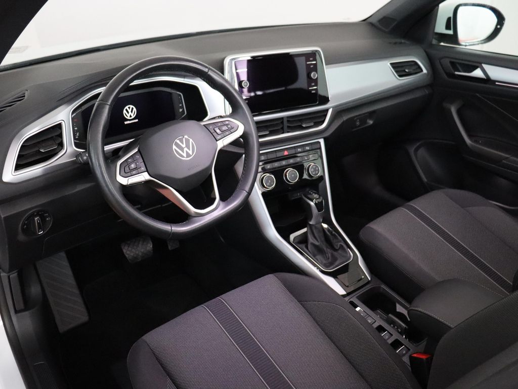 Volkswagen T-Roc 2022 г. Белый, пробег 38027 км
