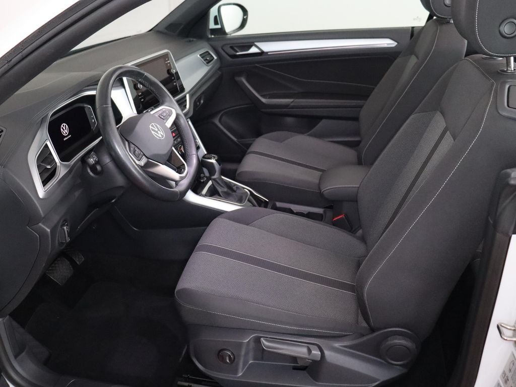 Volkswagen T-Roc 2022 г. Белый, пробег 38027 км