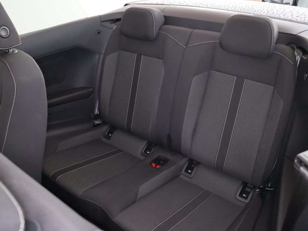 Volkswagen T-Roc 2022 г. Белый, пробег 38027 км