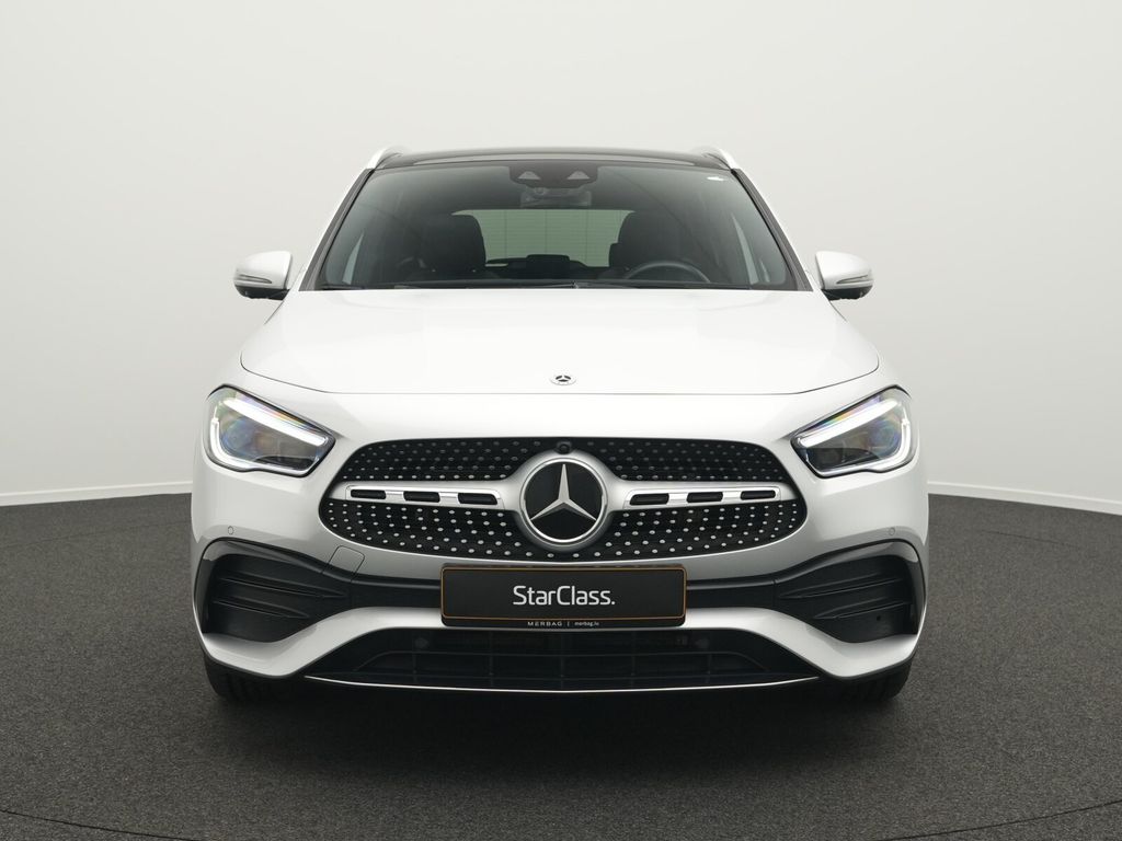 Mercedes-Benz GLA 250 2022 г. Серебристый, пробег 38768 км