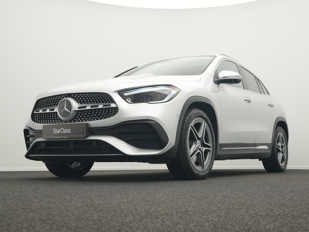 Mercedes-Benz GLA 250 2022 г. Серебристый, пробег 38768 км