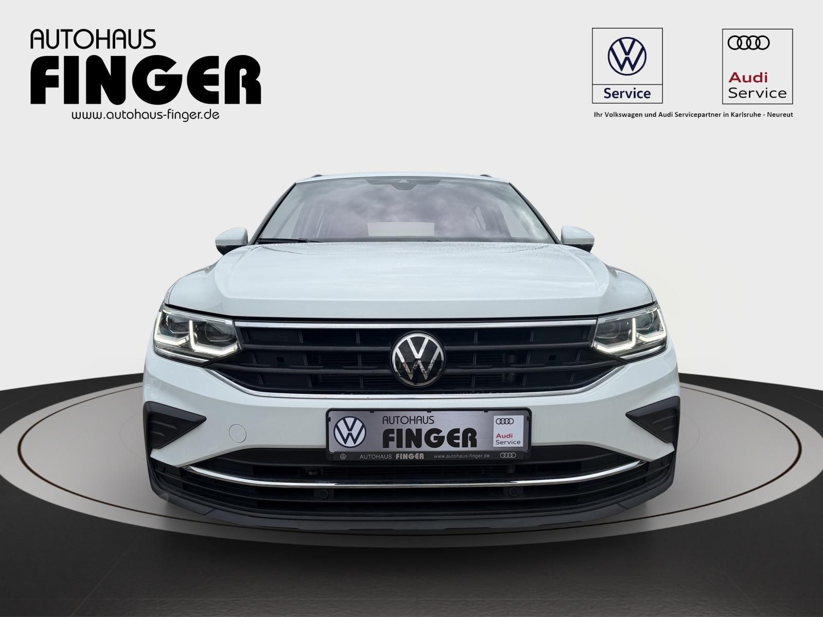 Volkswagen Tiguan 2022 г. Белый, пробег 39200 км
