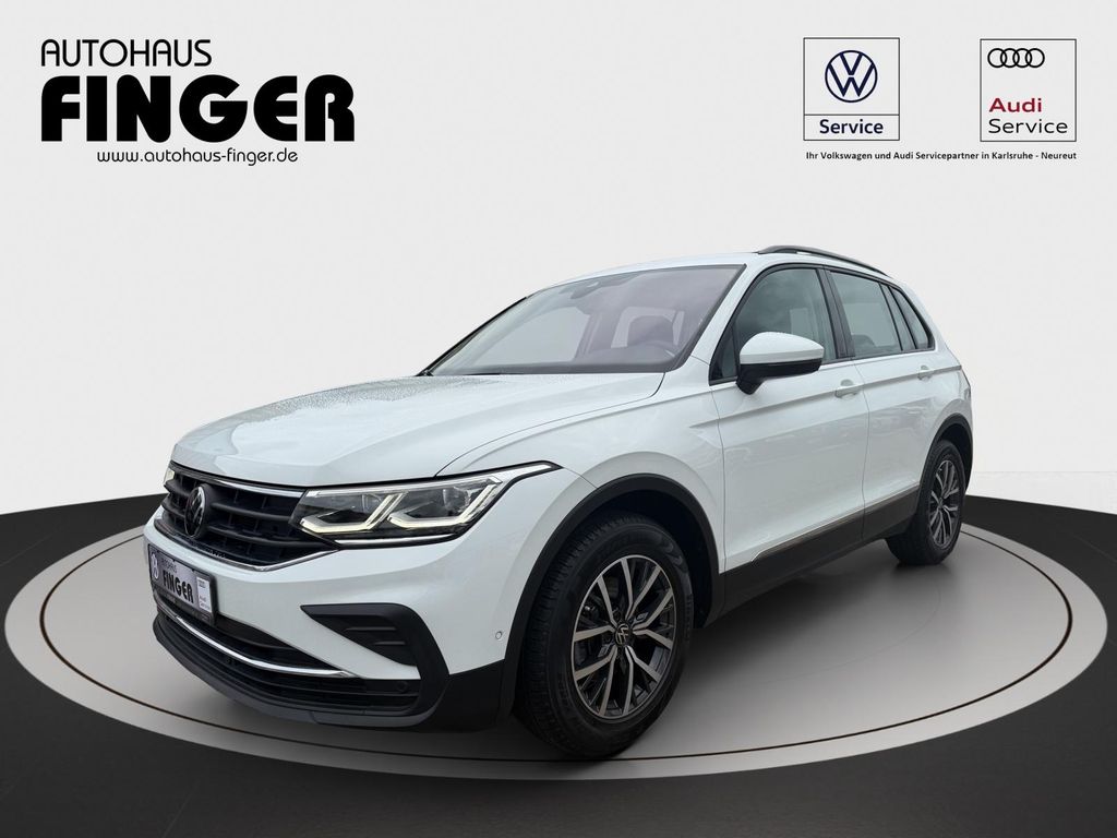 Volkswagen Tiguan 2022 г. Белый, пробег 39200 км