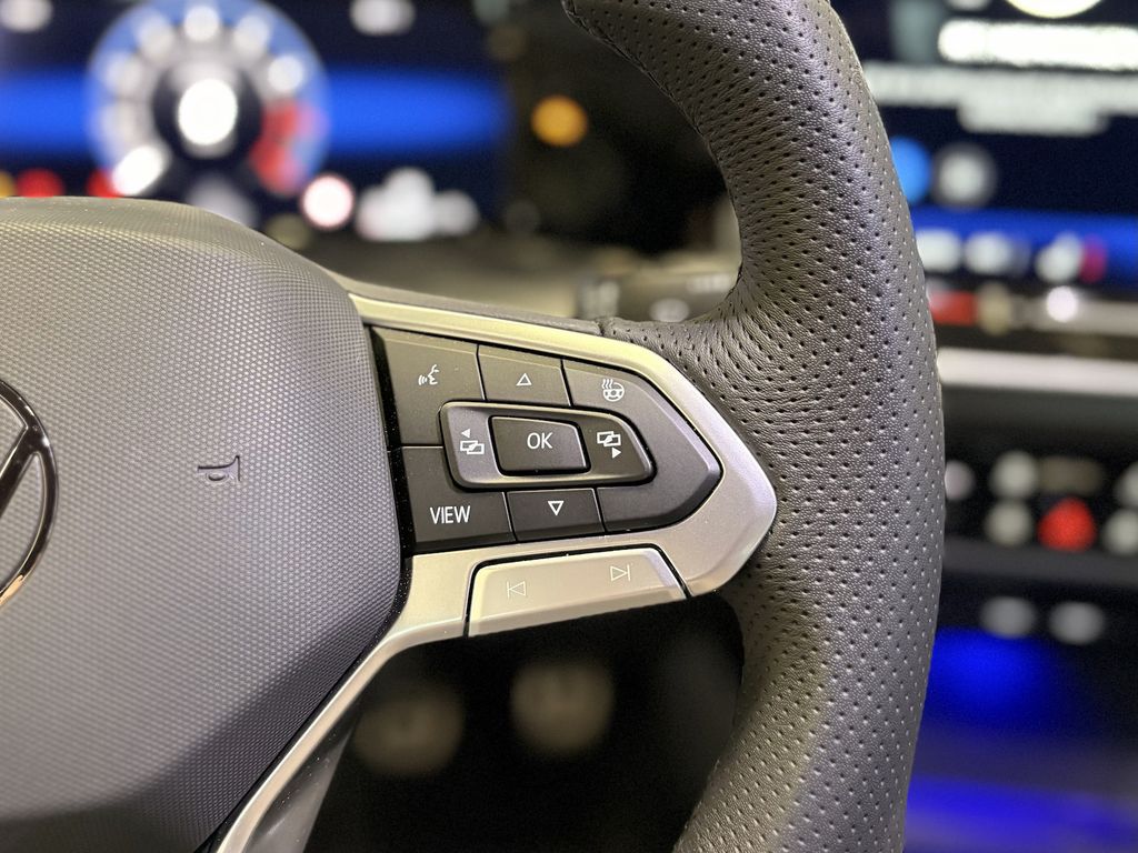Volkswagen Golf 2025 г. Серый, пробег 28501 км