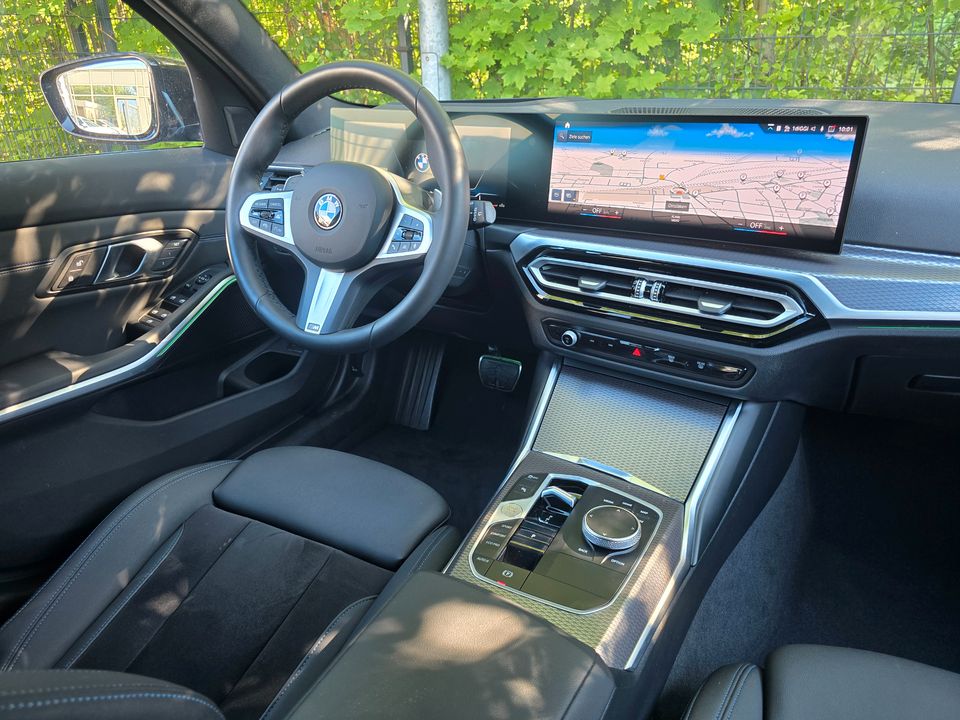 BMW 320 2024 г. Чёрный, пробег 28899 км