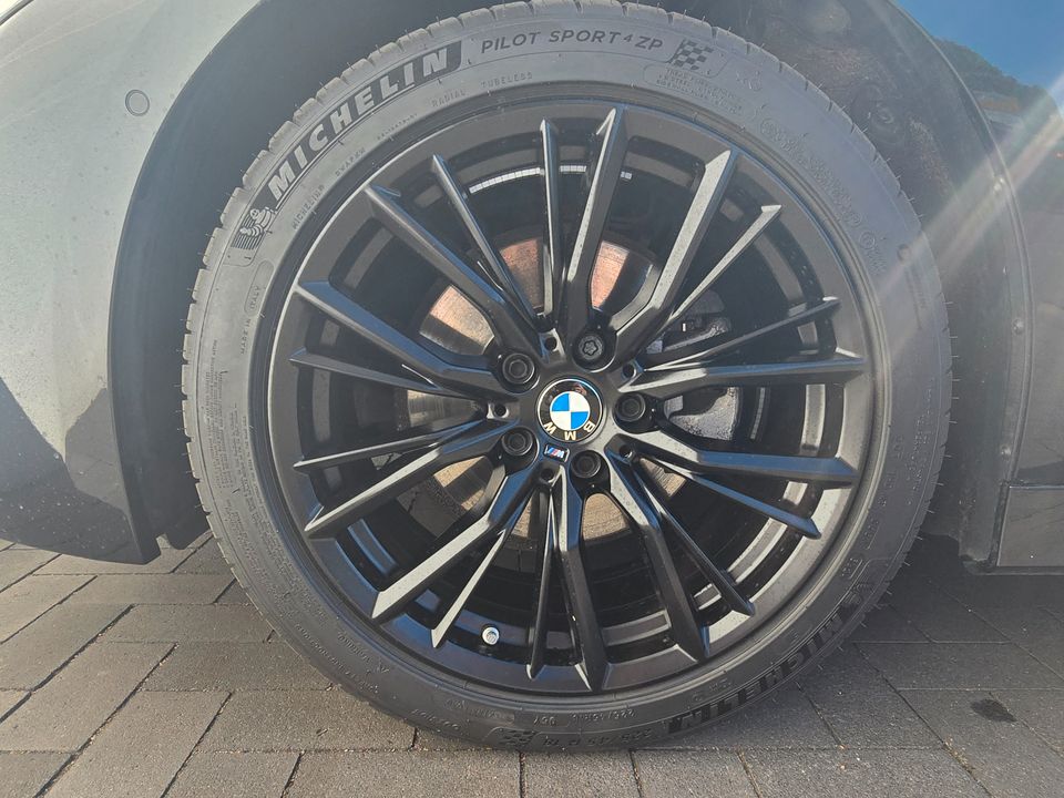 BMW 320 2024 г. Чёрный, пробег 28899 км