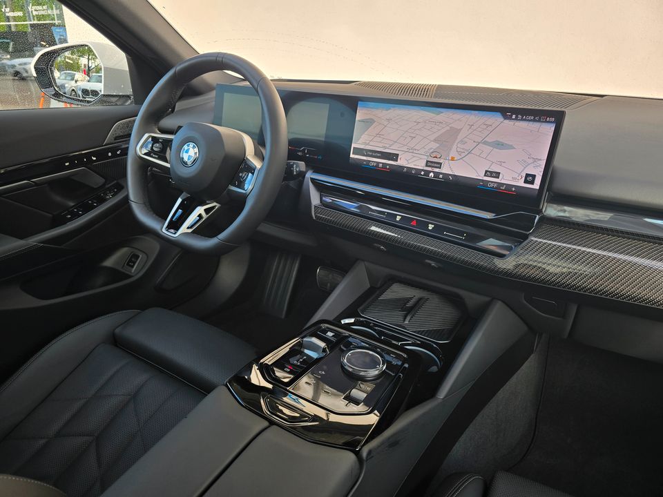 BMW 540 2025 г. Белый, пробег 25199 км