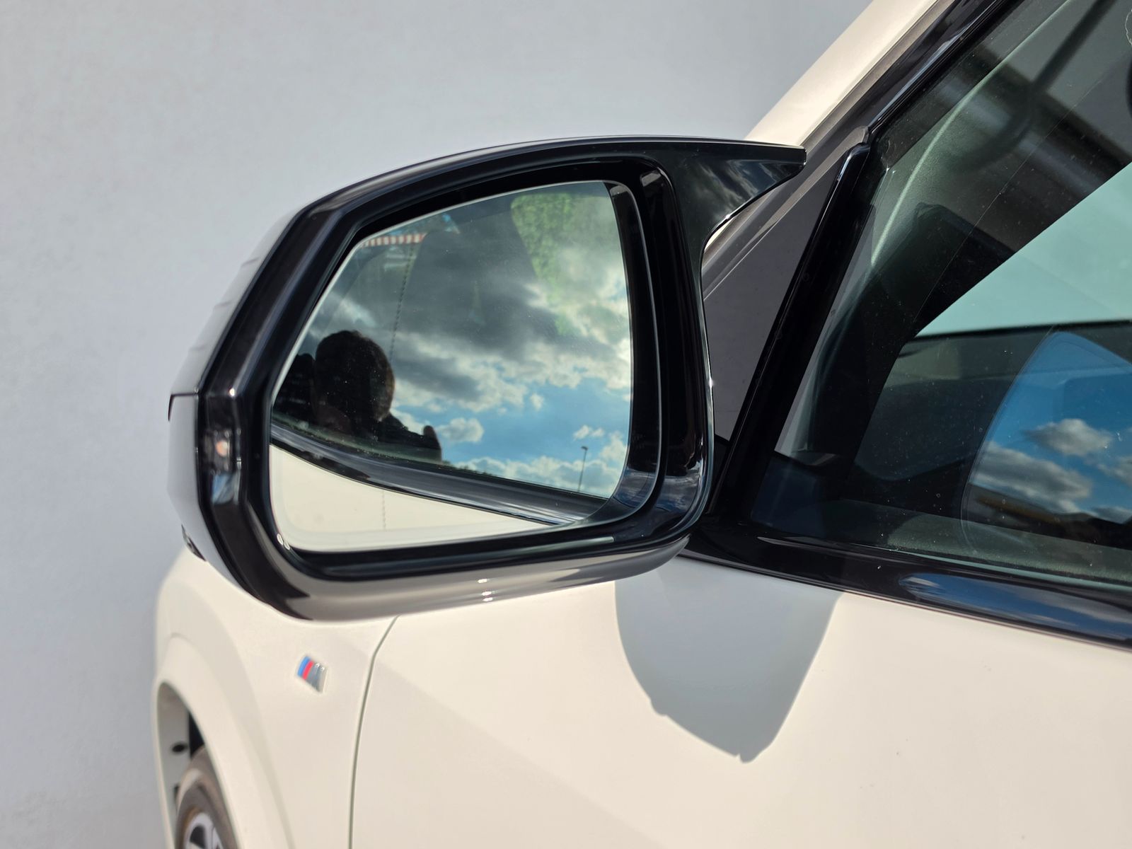 BMW X1 2025 г. Белый, пробег 11799 км