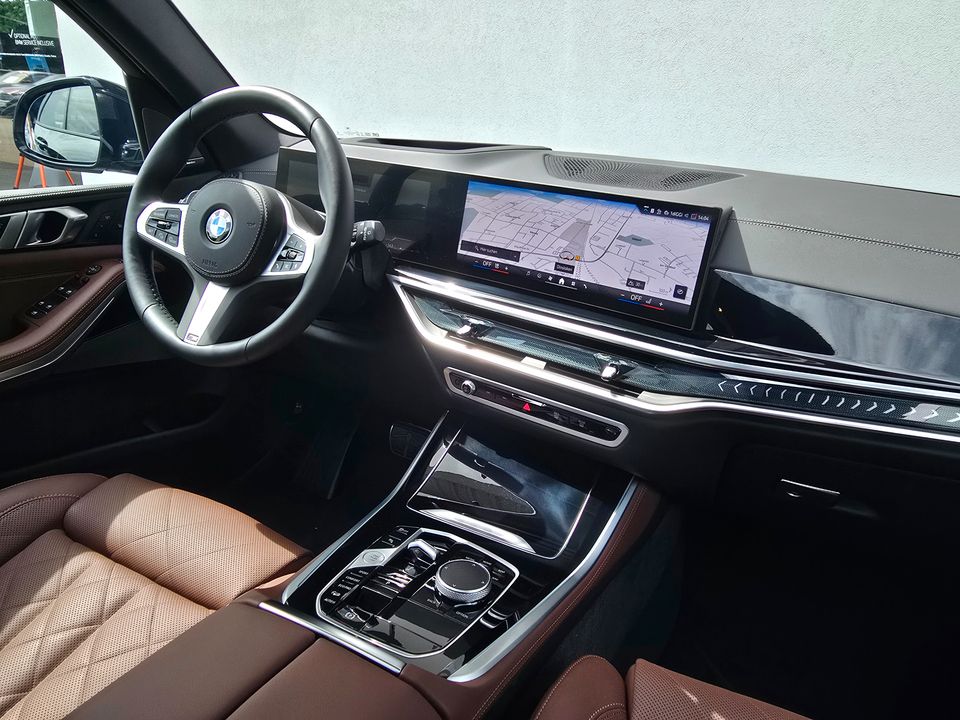 BMW X5 2025 г. Чёрный, пробег 25299 км