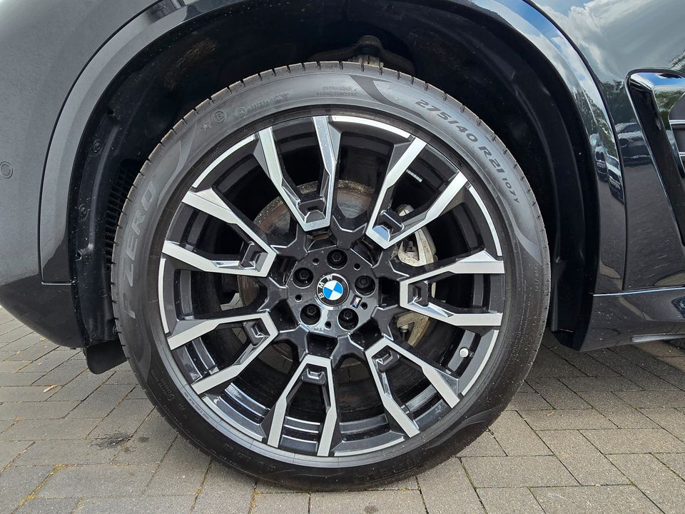 BMW X5 2025 г. Чёрный, пробег 25299 км