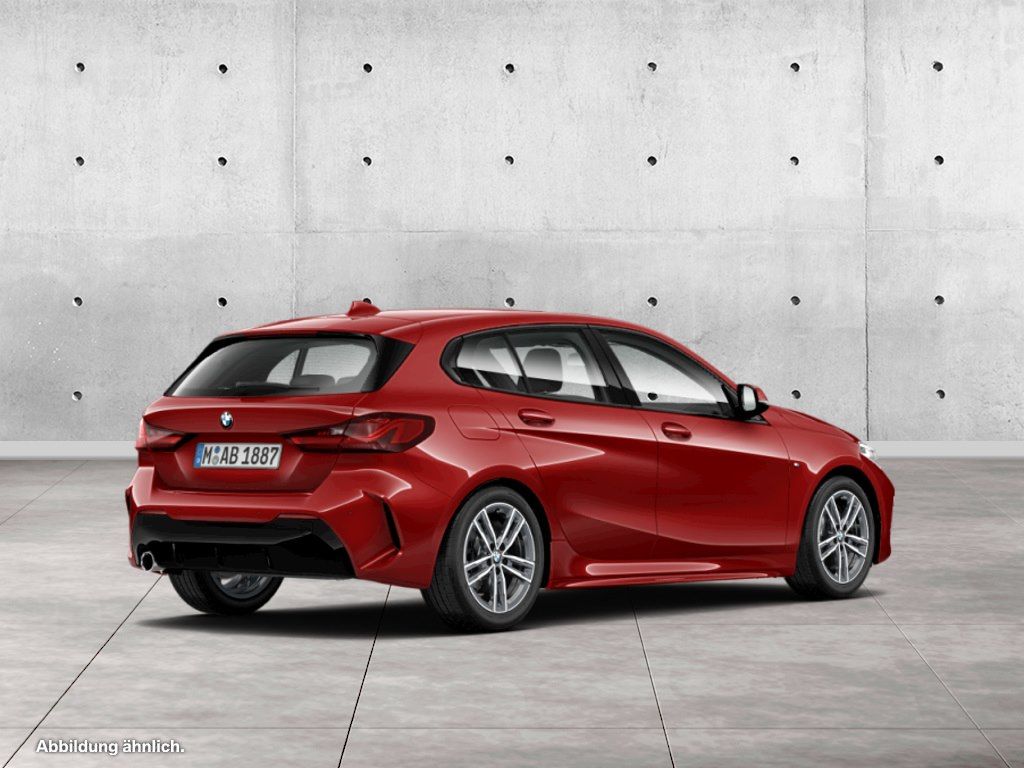 BMW 118 2024 г. Красный, пробег 28648 км