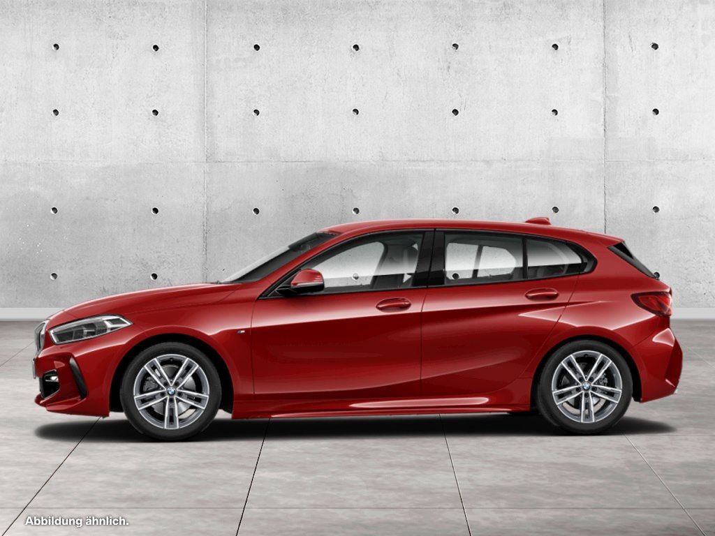 BMW 118 2024 г. Красный, пробег 28648 км