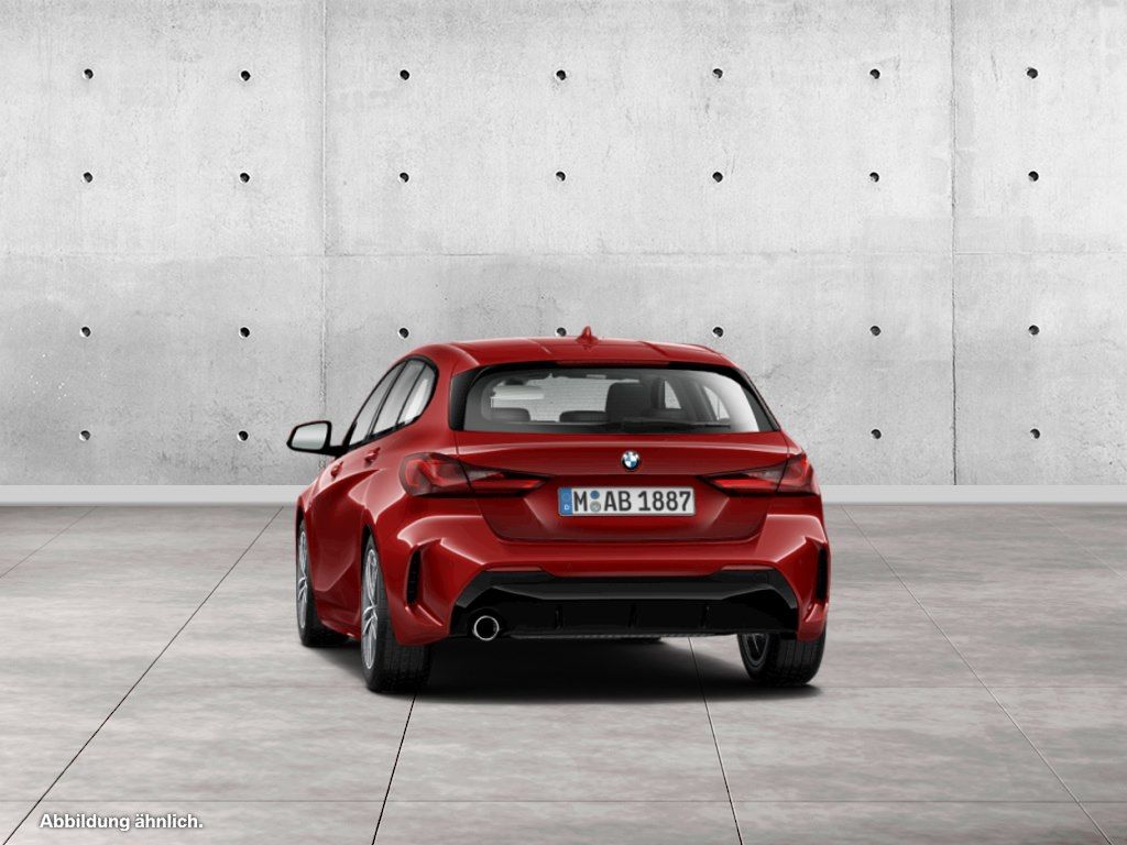BMW 118 2024 г. Красный, пробег 28648 км