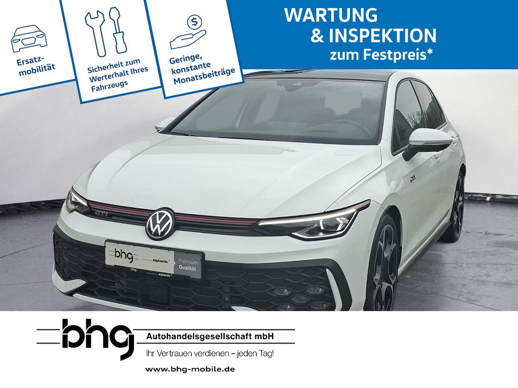 Volkswagen Golf 2024 г. Белый, пробег 22420 км