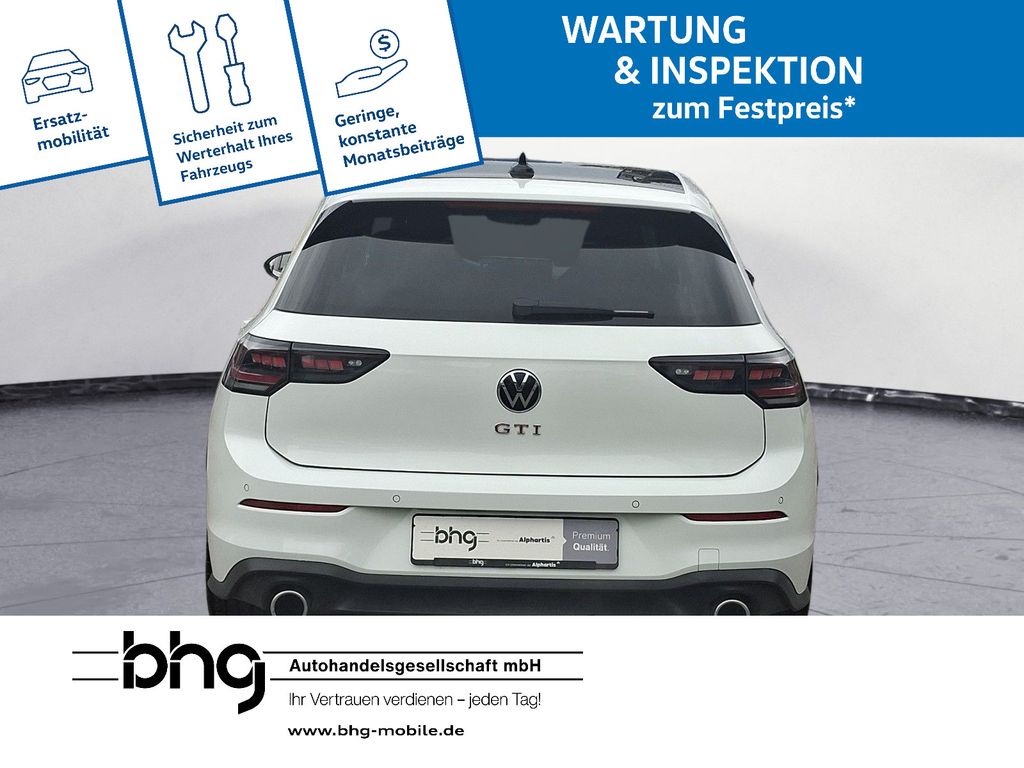 Volkswagen Golf 2024 г. Белый, пробег 22420 км
