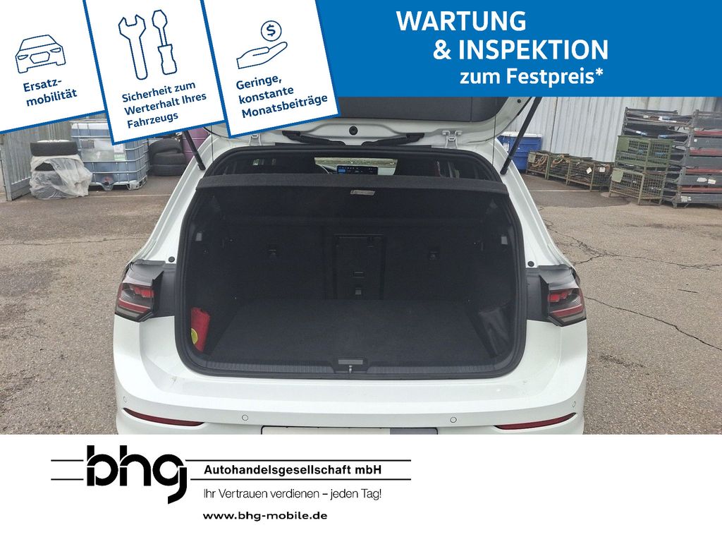 Volkswagen Golf 2024 г. Белый, пробег 22420 км