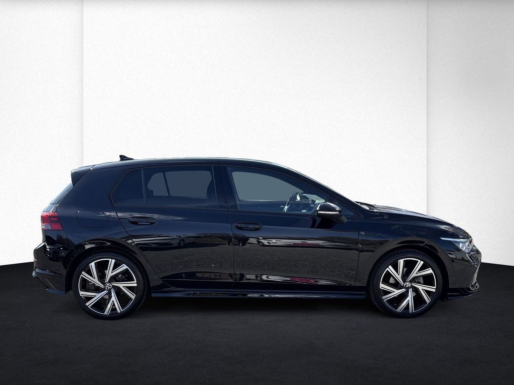 Volkswagen Golf 2024 г. Чёрный, пробег 28891 км