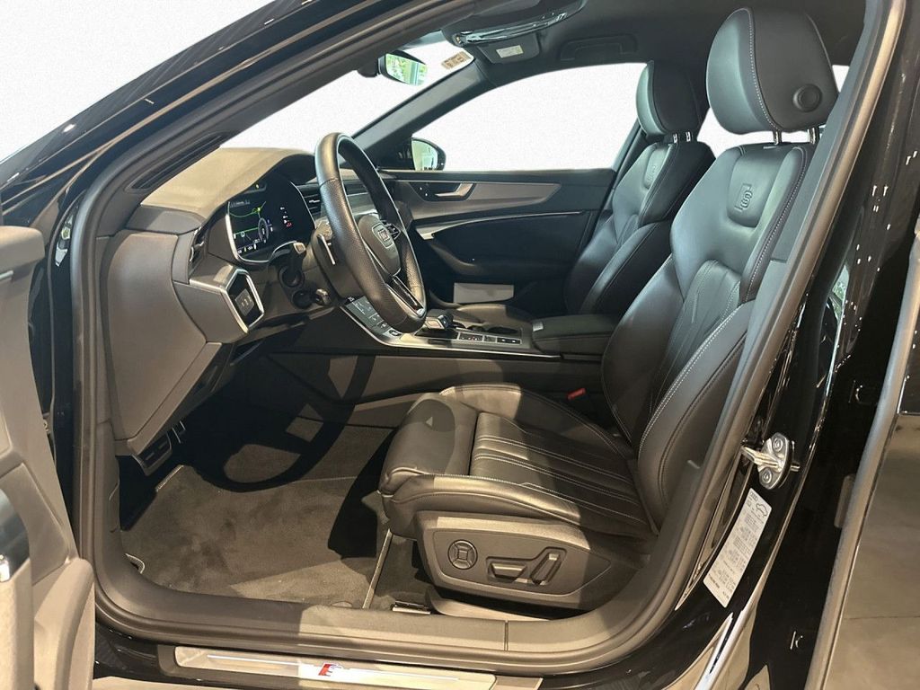 Audi A6 2024 г. Серый, пробег 32580 км