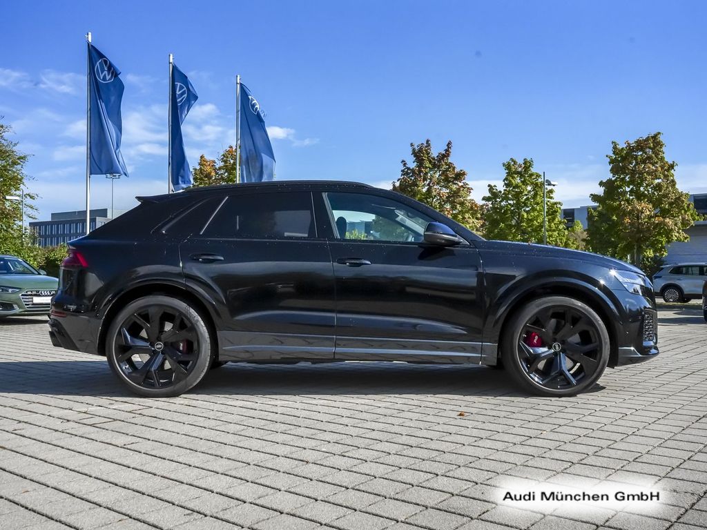 Audi RSQ8 2024 г. Чёрный, пробег 30519 км