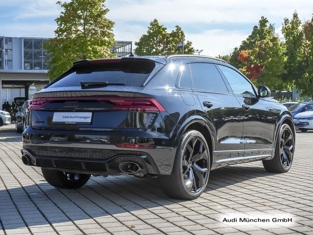 Audi RSQ8 2024 г. Чёрный, пробег 30519 км