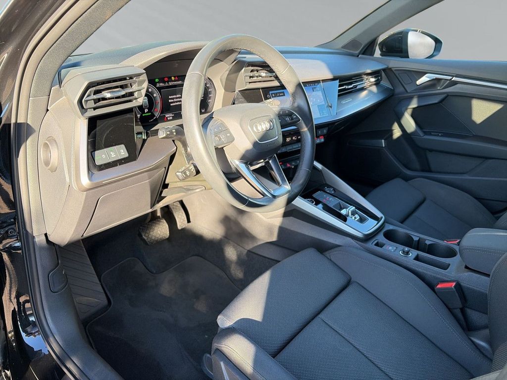 Audi A3 2023 г. Чёрный, пробег 56631 км