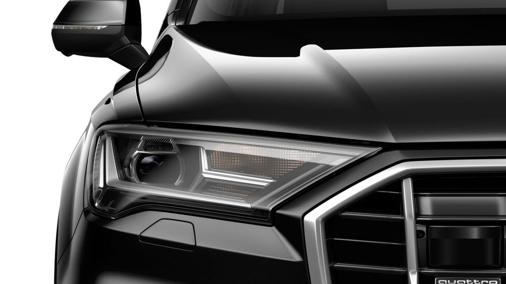 Audi Q7 2022 г. Чёрный, пробег 32034 км