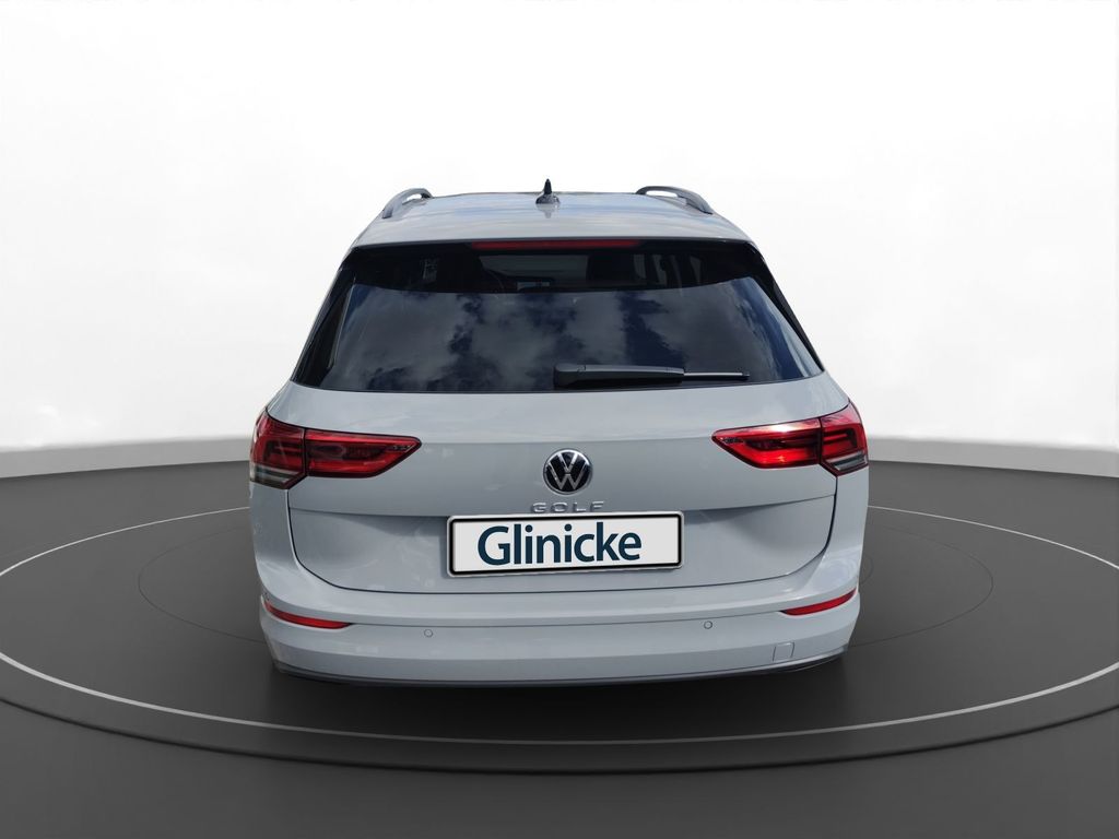 Volkswagen Golf 2023 г. Серебристый, пробег 25218 км