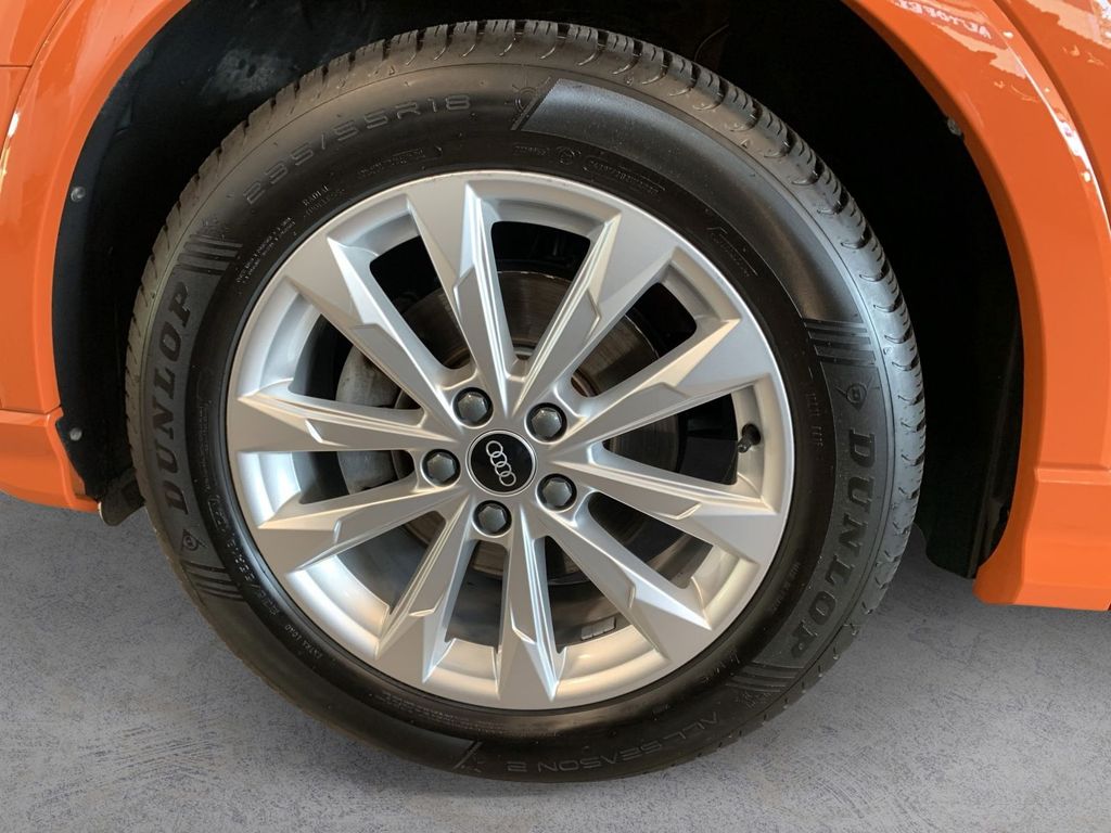 Audi Q3 2022 г. Оранжевый, пробег 19900 км