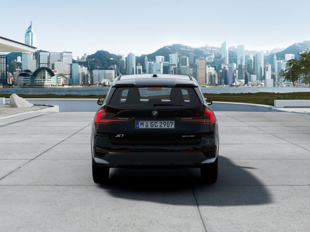 BMW X1 2023 г. Чёрный, пробег 54365 км