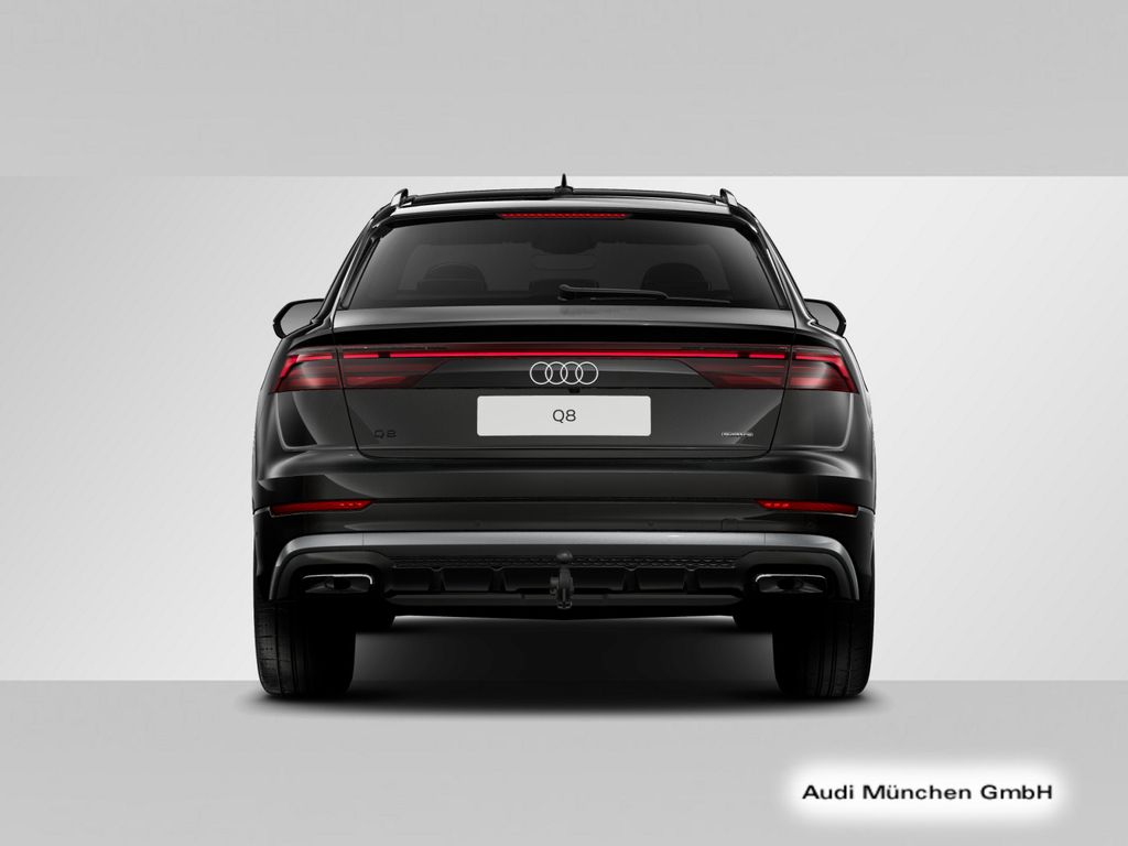 Audi Q8 2025 г. Чёрный, пробег 53056 км