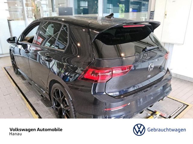 Volkswagen Golf 2024 г. Чёрный, пробег 19400 км