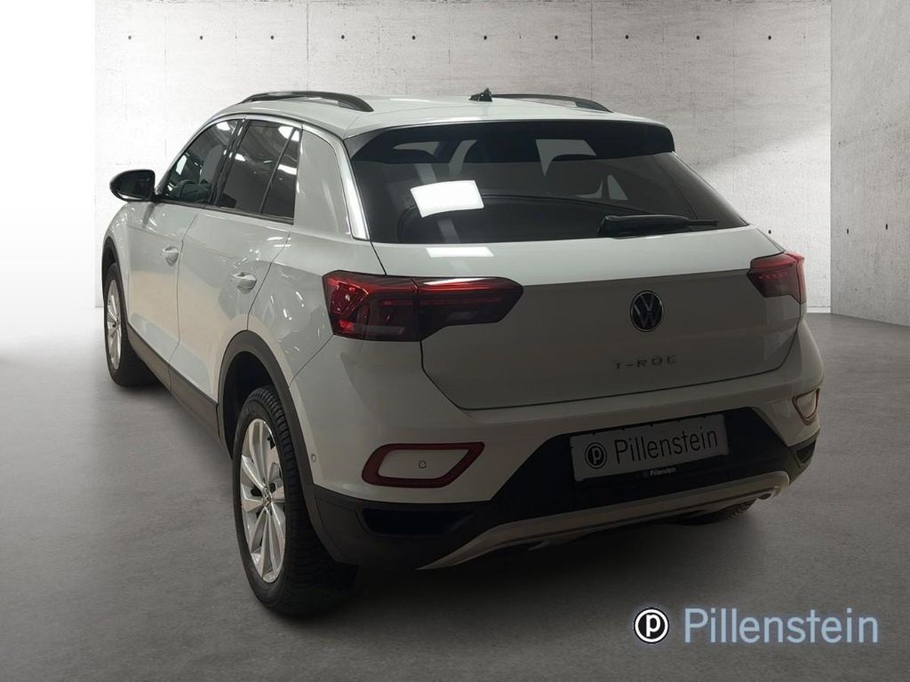 Volkswagen T-Roc 2022 г. Белый, пробег 42800 км