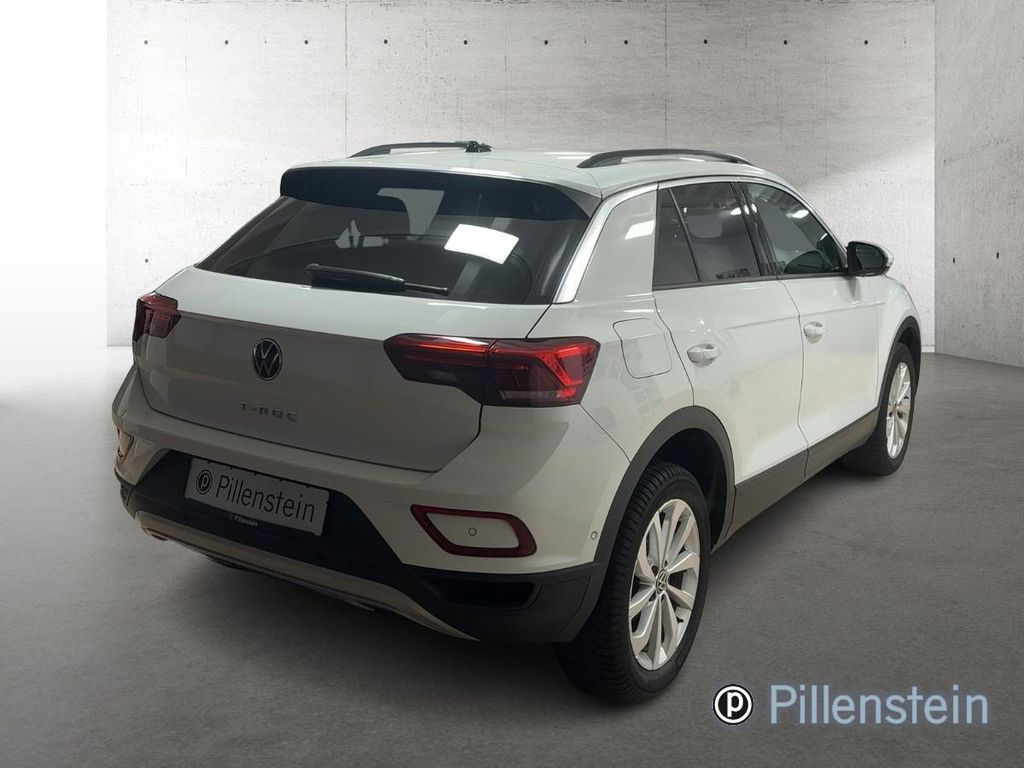 Volkswagen T-Roc 2022 г. Белый, пробег 42800 км