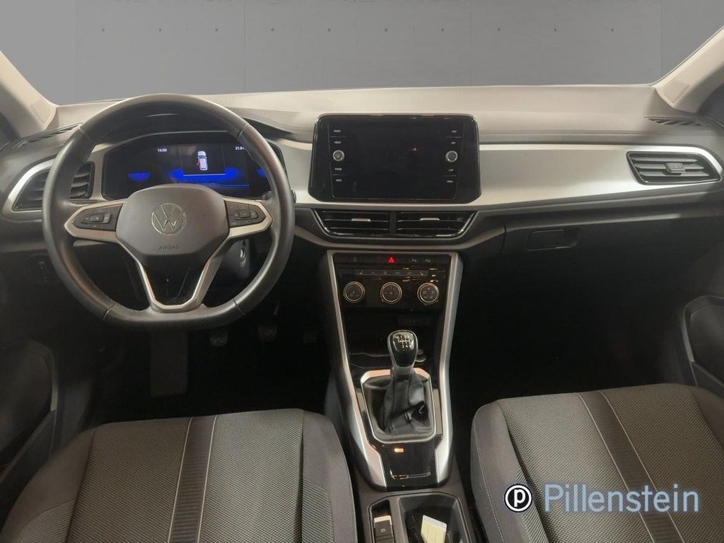 Volkswagen T-Roc 2022 г. Белый, пробег 42800 км