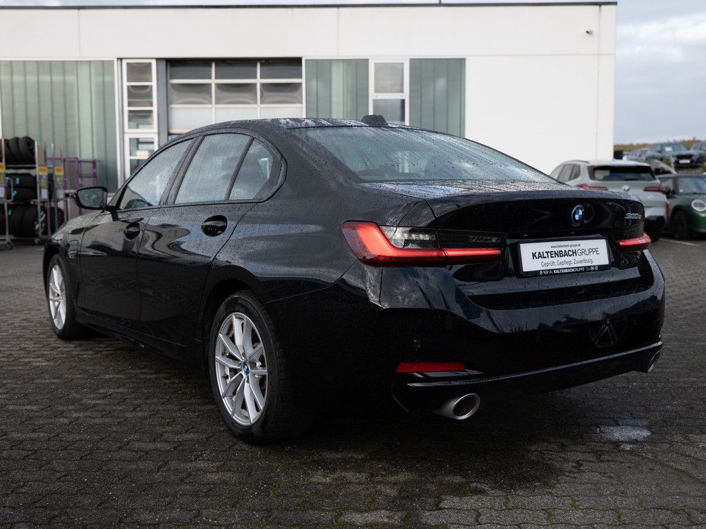 BMW 320 2022 г. Чёрный, пробег 58654 км