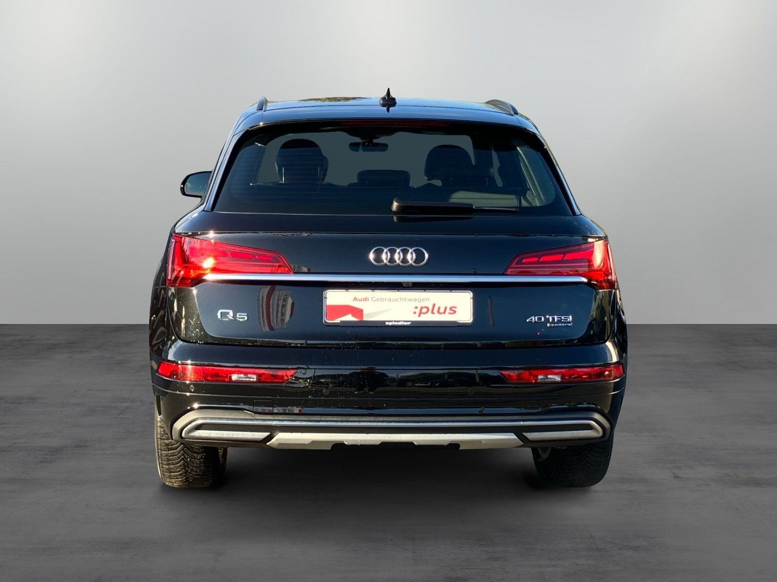 Audi Q5 2024 г. Чёрный, пробег 52000 км