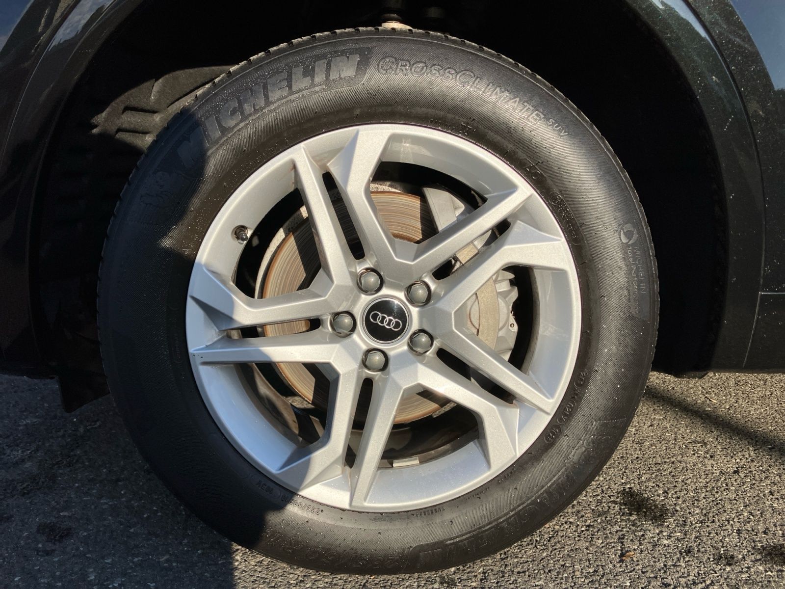 Audi Q5 2024 г. Чёрный, пробег 52000 км